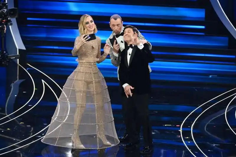 chiara ferragni amadeus e gianni morandi   sanremo 2023