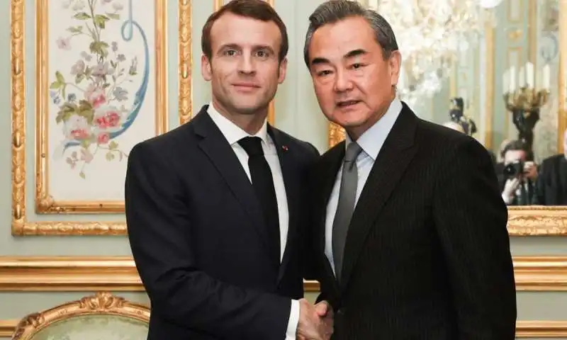 emmanuel macron wang yi 