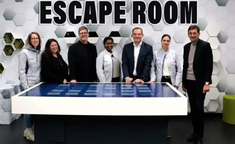 escape room in volkswagen 2