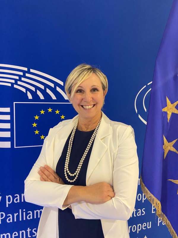 eurodeputata leghista stefania zambelli 3