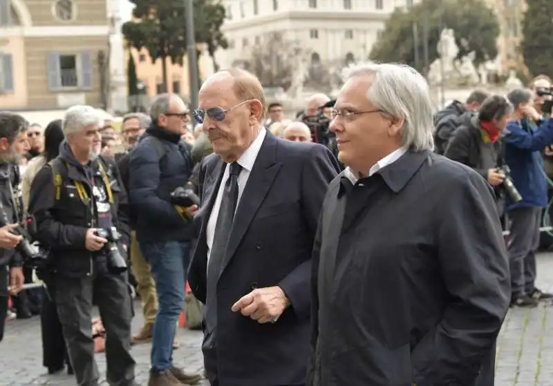 funerale costanzo   antonio e giampaolo angelucci foto di bacco  3