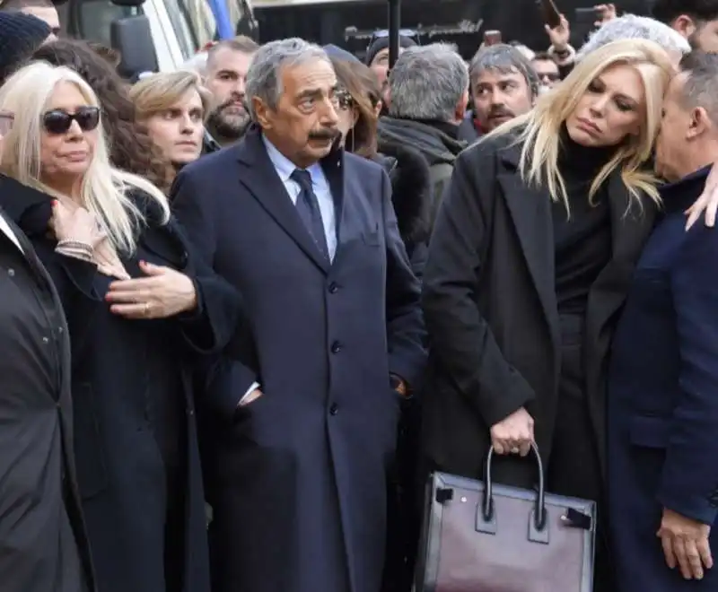 funerale costanzo   mara venier marino bartoletti eleonora daniele   foto di bacco 