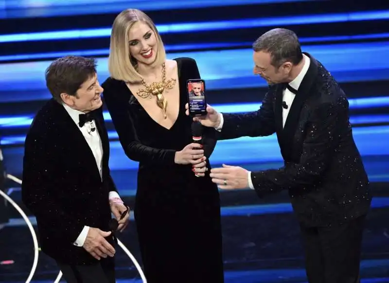 gianni morandi chiara ferragni amadeus in diretta instagram con fiorello 