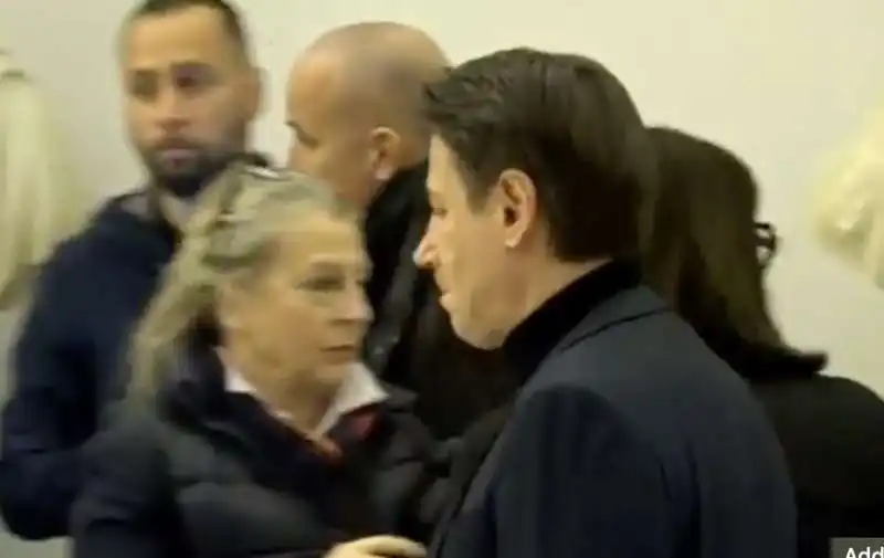 giuseppe conte alla alla camera ardente di maurizio costanzo 