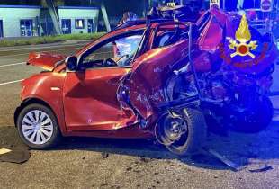 incidente al casello dell autostrada a4 milano ghisolfa 3