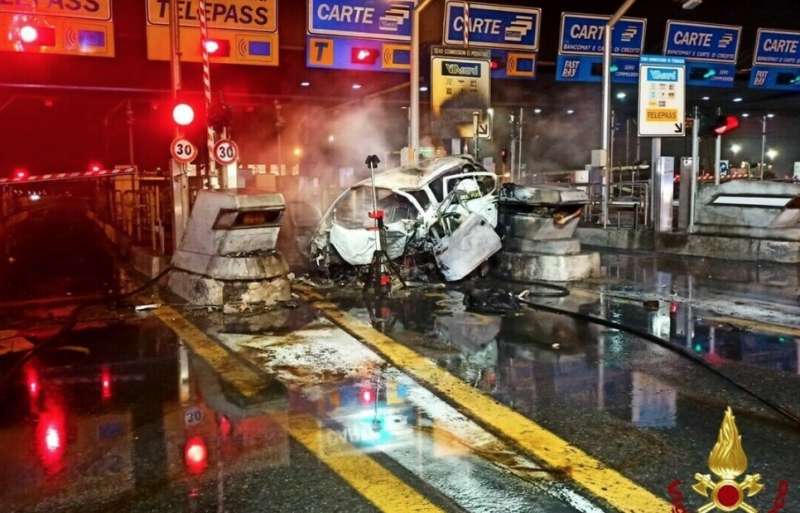 INCIDENTE AL CASELLO MILANO GHISOLFA DELL AUTOSTRADA A4