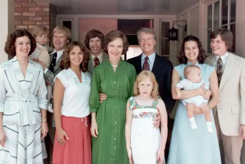 jimmy carter con la moglie i figli e i nipoti