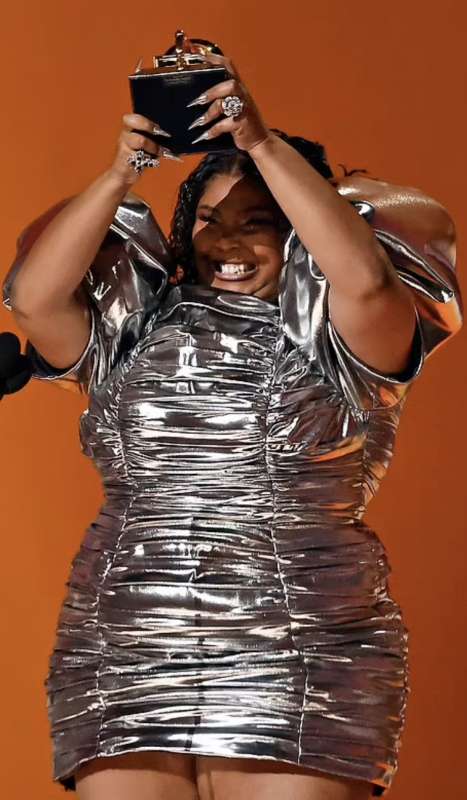 lizzo grammy 2023 12