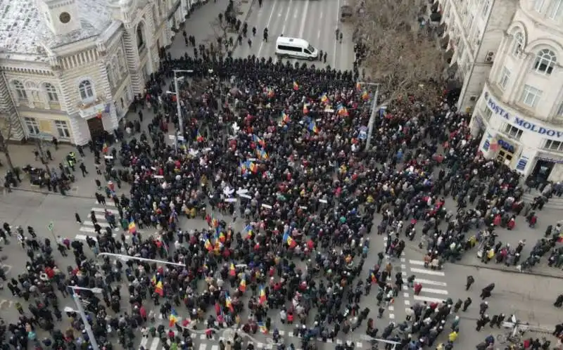 manifestazione pro russa in moldavia  1