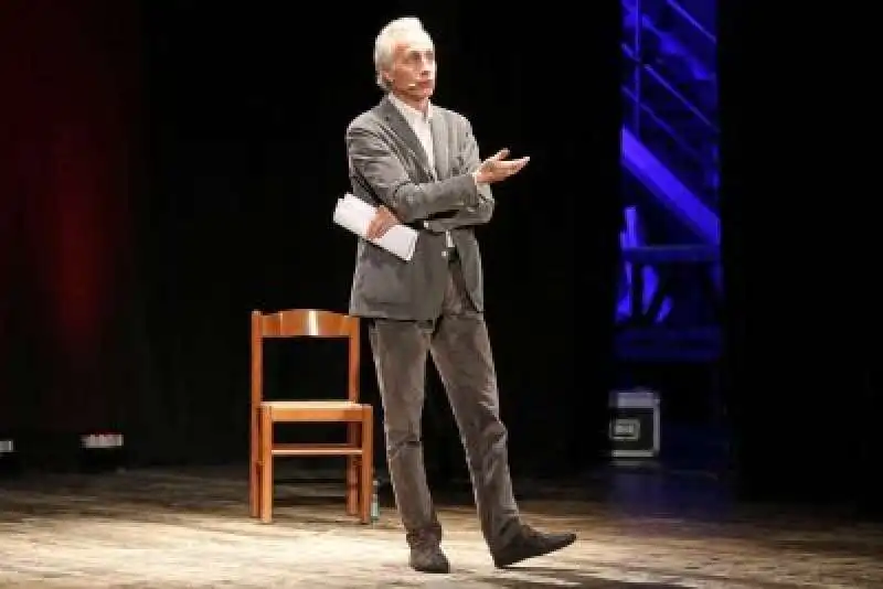 marco travaglio a teatro