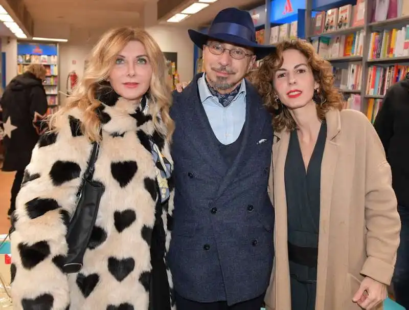 maria cristina maselli  niky marcelli  giulia carcasi  foto di bacco