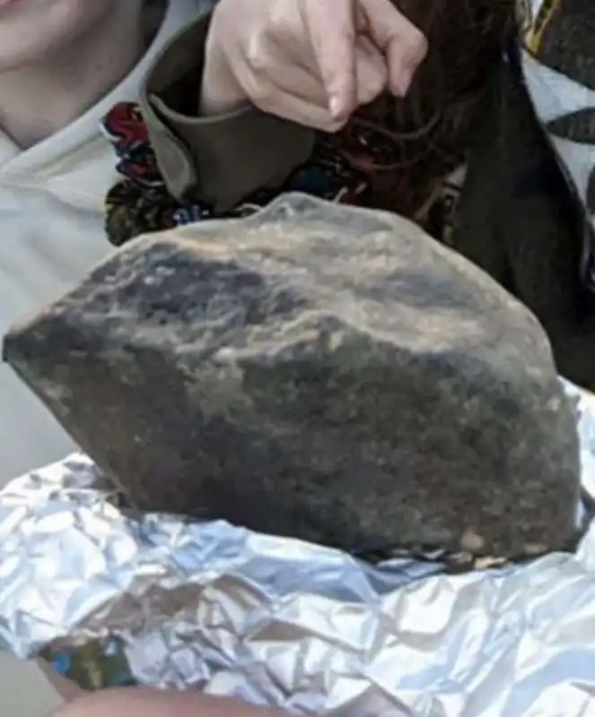 METEORITE CADUTO IN FRANCIA