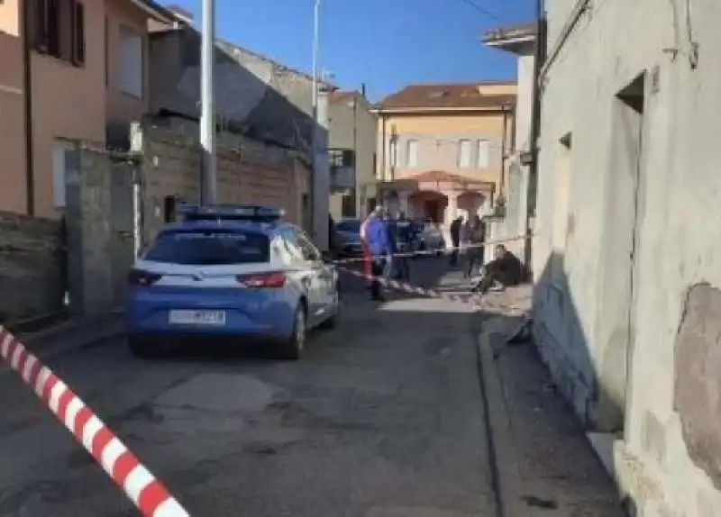 oristano   donna uccide la figlia e si lancia dalla finestra   3