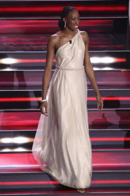 paola egonu in giorgio armani 