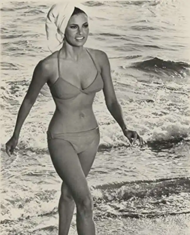 raquel welch   colpo grosso alla napoletana.   