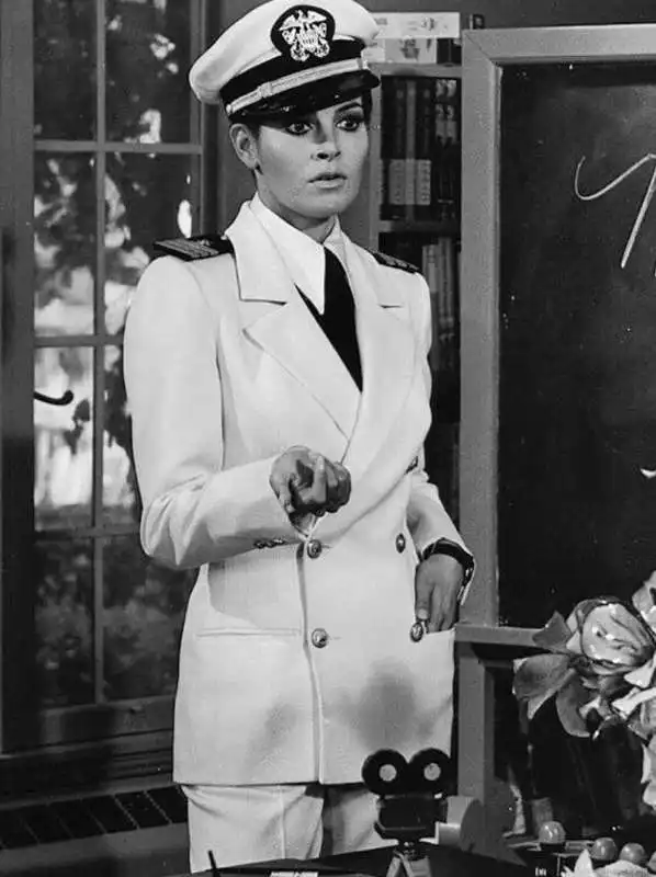 raquel welch   il caso myra breckinridge. 