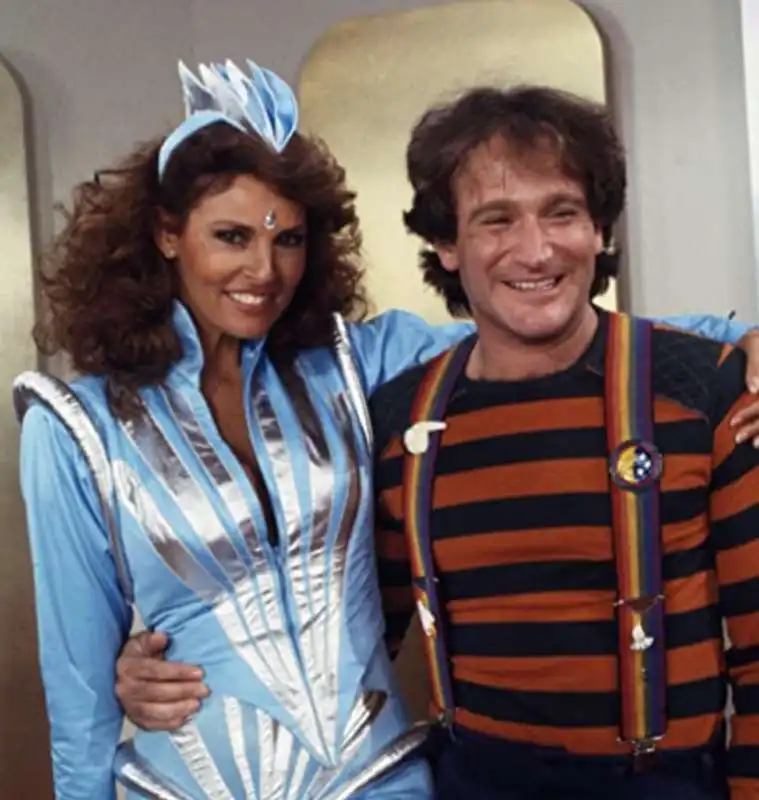 raquel welch robin williams   mork e mindy 