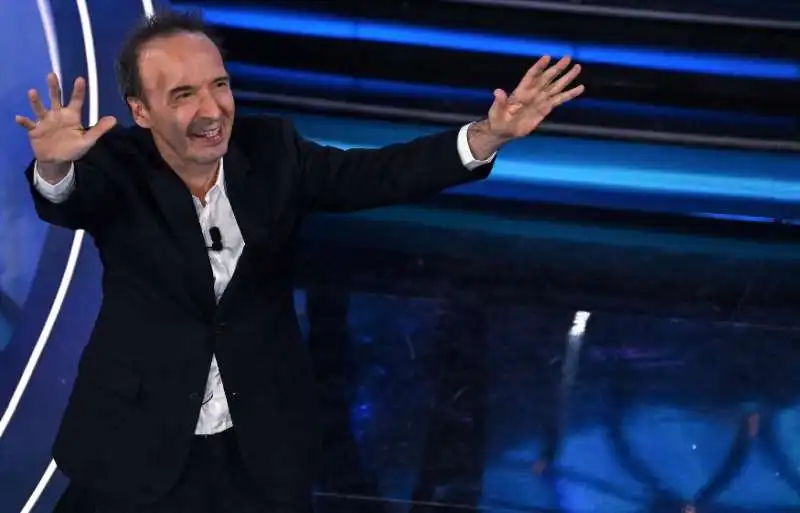 roberto benigni a sanremo 2023