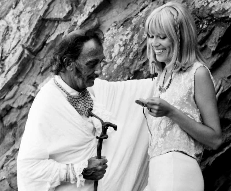 salvador dali amanda lear 1