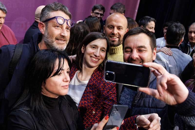 SELFIE CON ELLY SCHLEIN