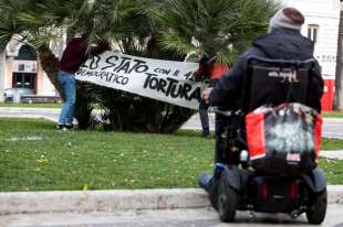 sitin degli anarchici per alfredo cospito davanti alla cassazione 1