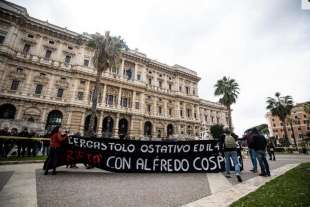 sitin degli anarchici per alfredo cospito davanti alla cassazione