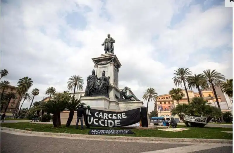 sitin degli anarchici per alfredo cospito davanti alla cassazione 5