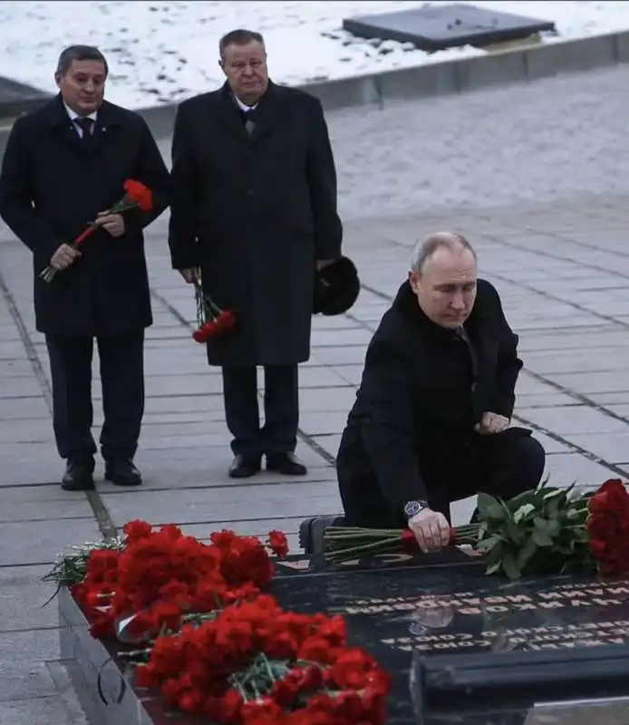 vladimir putin   anniversario vittoria di stalingrado    