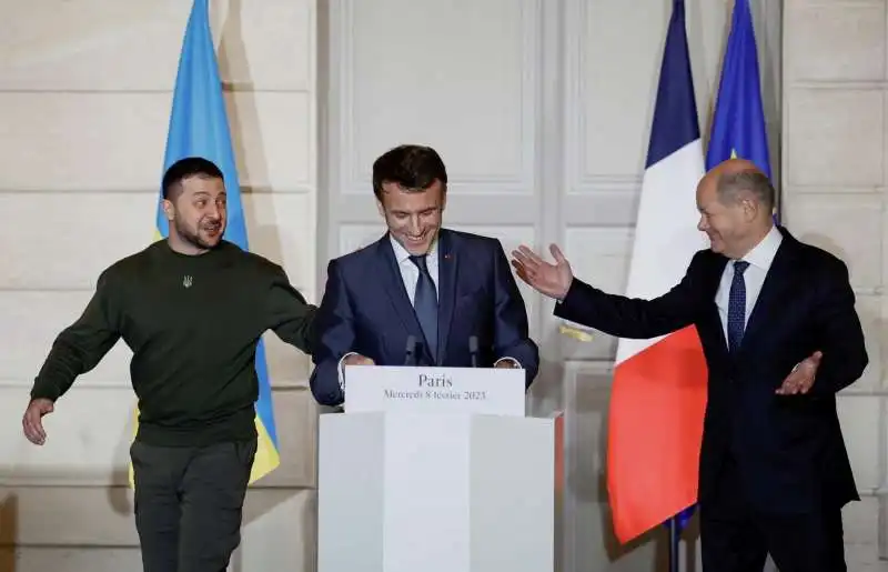 VOLODYMYR ZELENSKY - EMMANUEL MACRON - OLAF SCHOLZ - INCONTRO A PARIGI 