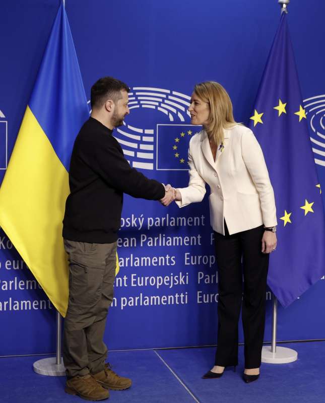 volodymyr zelensky roberta metsola