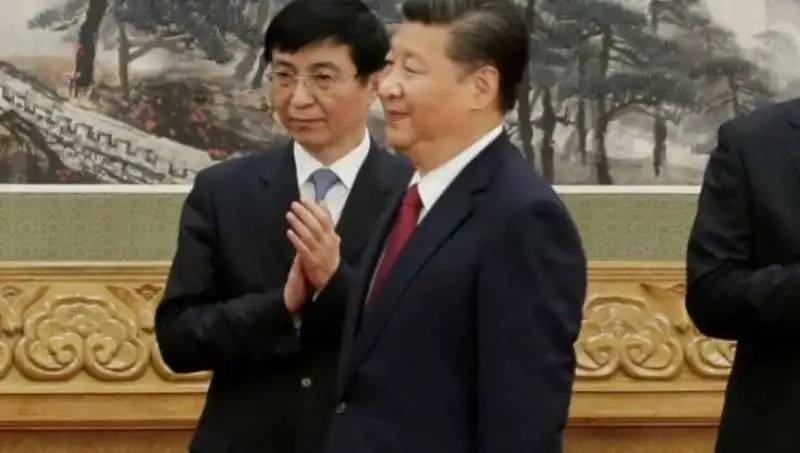 WANG HUNING E XI JINPING