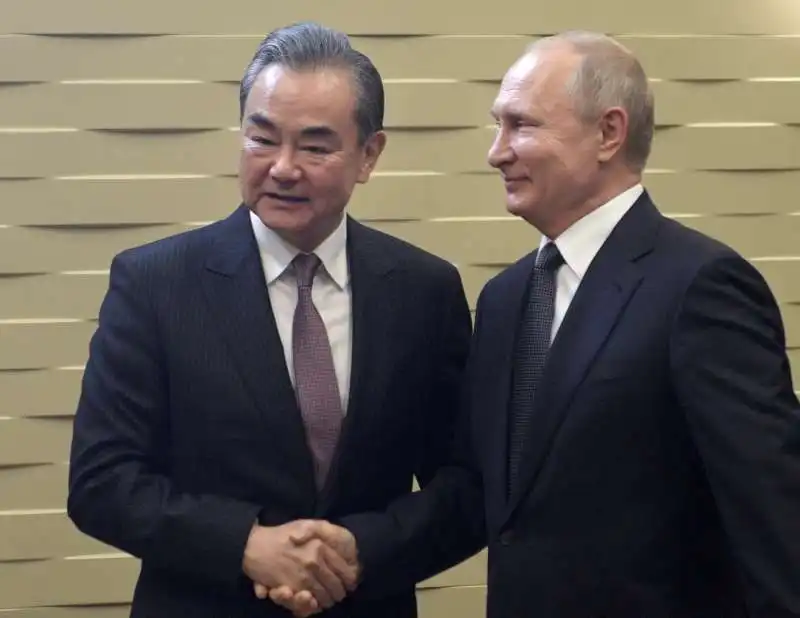 WANG YI VLADIMIR PUTIN 