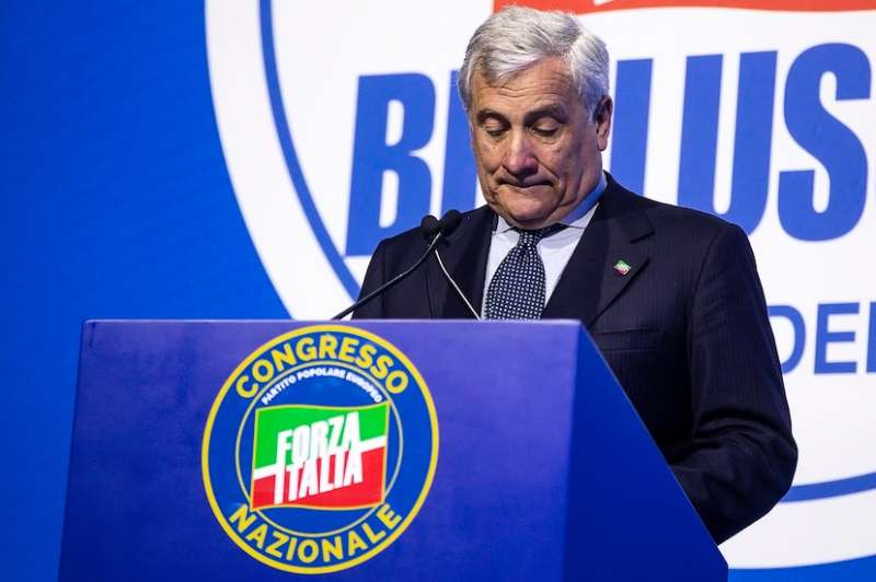 antonio tajani congresso forza italia