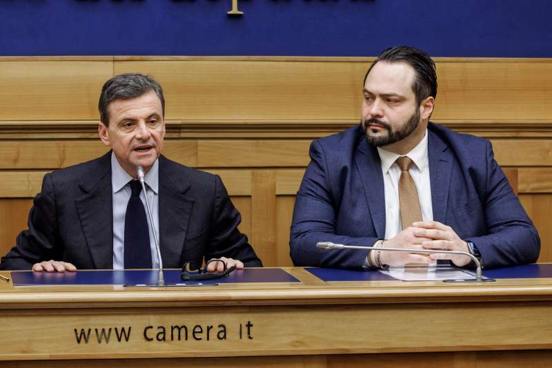 carlo calenda fabio massimo castaldo