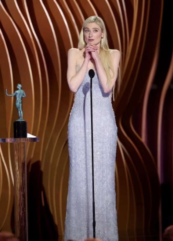 elizabeth debicki sag awards 2024