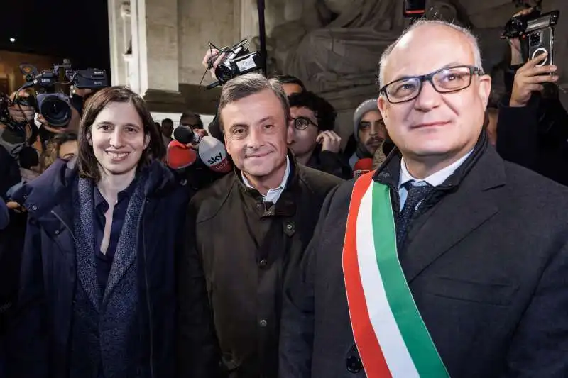 ELLY SCHLEIN - CARLO CALENDA - ROBERTO GUALTIERI  - FIACCOLATA PER NAVALNY IN CAMPIDOGLIO  