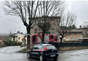 EX CARABINIERE BARRICATO IN CASA - PAVULLO - MODENA