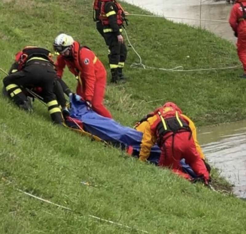 il recupero del corpo di Alberto Pittarello