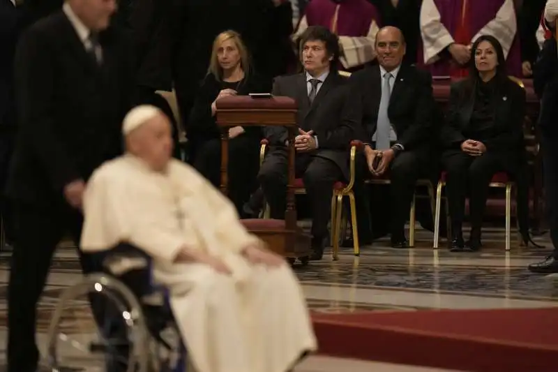 javier milei incontra papa francesco in vaticano 5