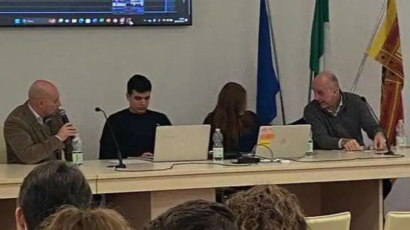 luca sammicheli e marco inghilleri all incontro con gli studenti di padova