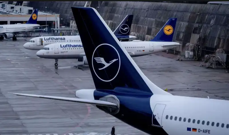 LUFTHANSA