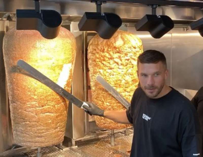 lukas podolski kebab 3