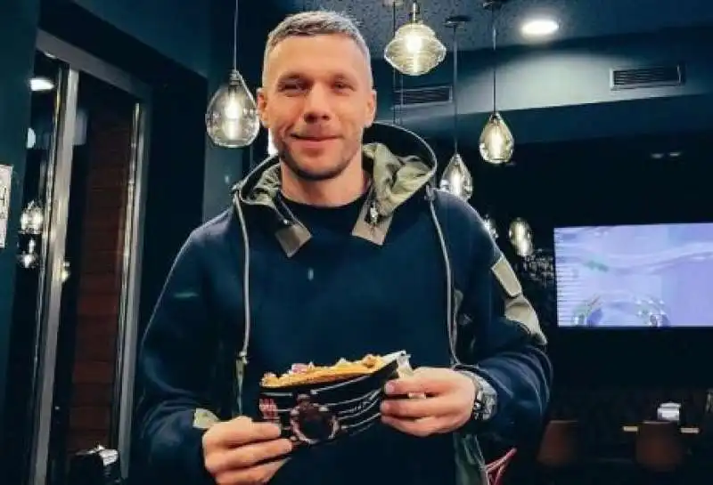 lukas podolski kebab 6