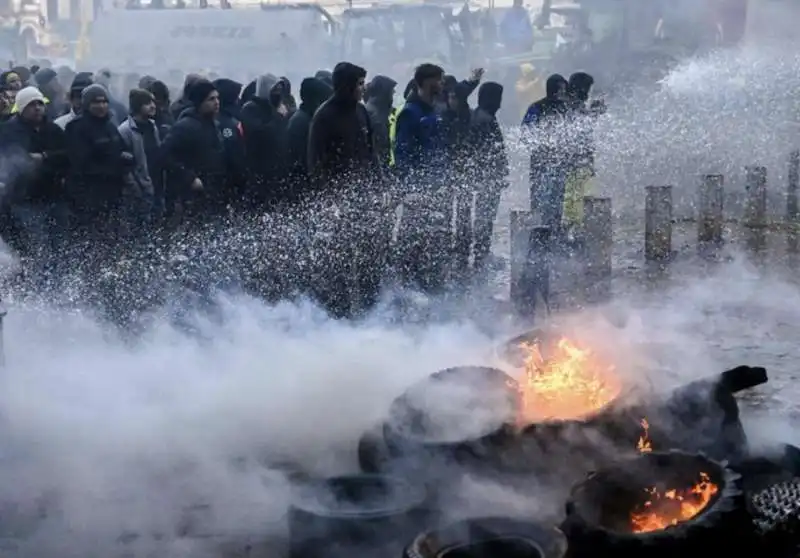 protesta degli agricoltori a bruxelles