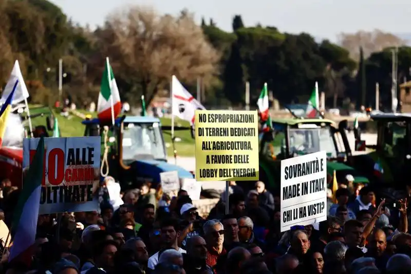 protesta dei trattori al circo massimo   12