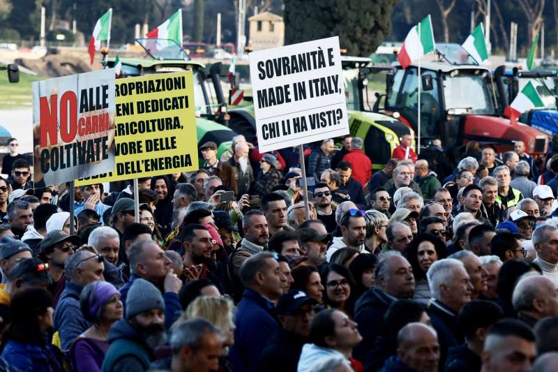 protesta dei trattori al circo massimo 13