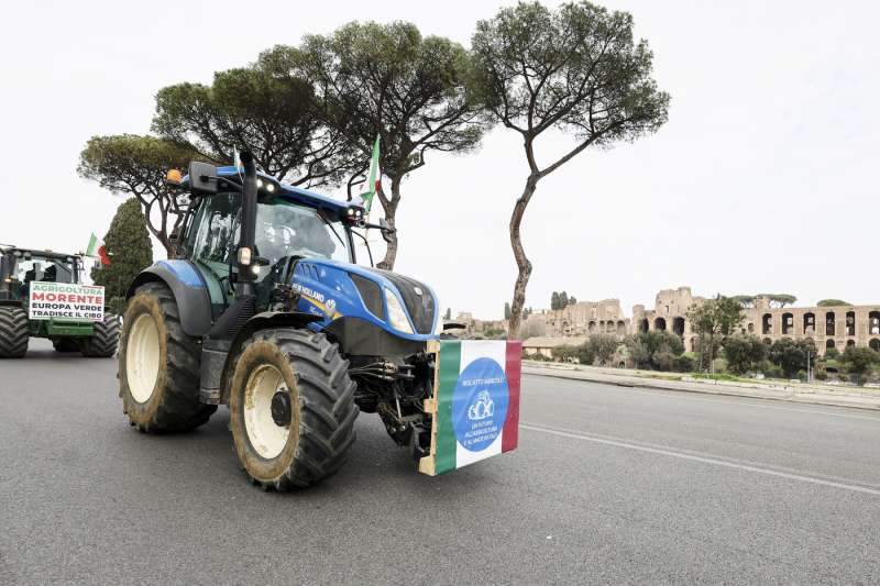 protesta dei trattori al circo massimo 4