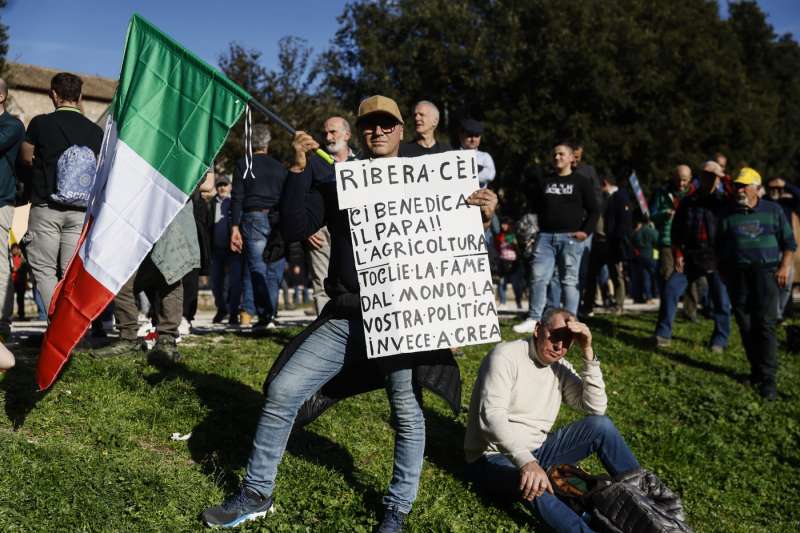 protesta dei trattori al circo massimo 8