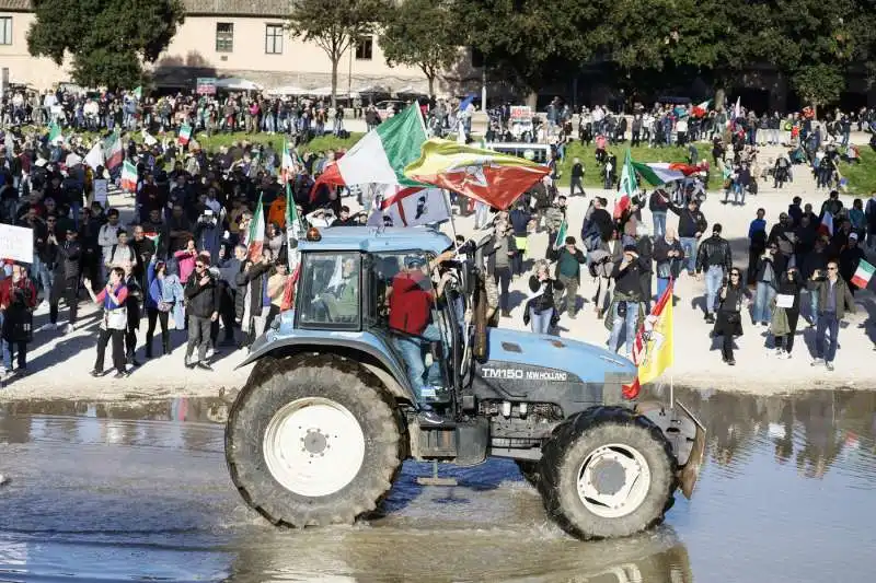 protesta dei trattori al circo massimo   9