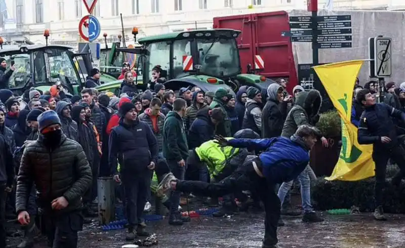 proteste degli agricoltori a bruxelles   16